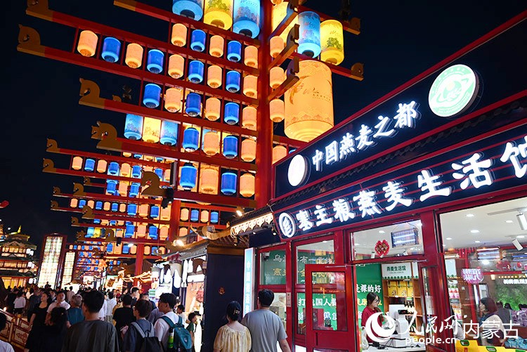 乌兰察布之夜双层非遗小吃街逛吃 参考图 1
